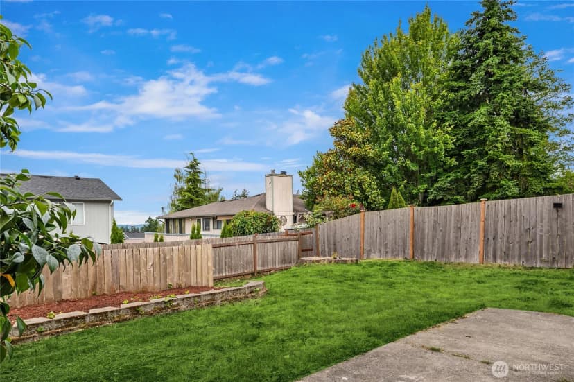 Property photo for 24029 24th Avenue S, Des Moines photo 35