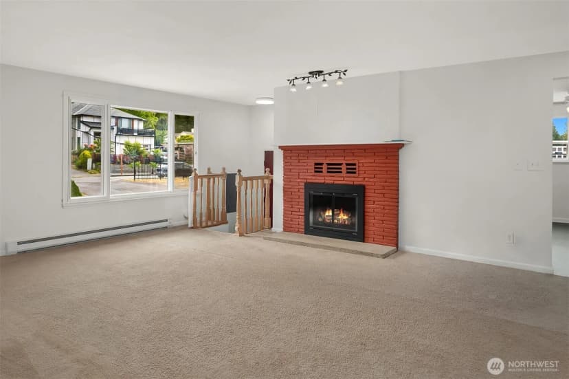 Property photo for 24029 24th Avenue S, Des Moines photo 12