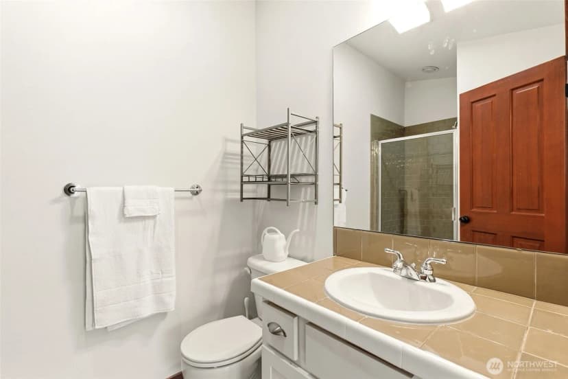Property photo for 6526 34th Avenue Ne #b, Seattle photo 25