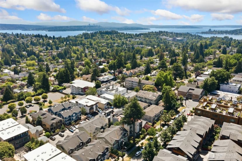 Property photo for 6526 34th Avenue Ne #b, Seattle photo 33