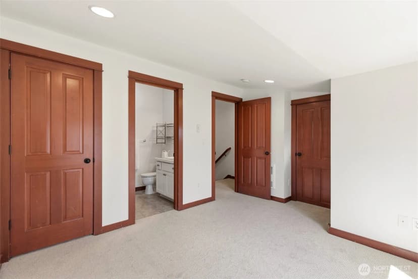 Property photo for 6526 34th Avenue Ne #b, Seattle photo 24