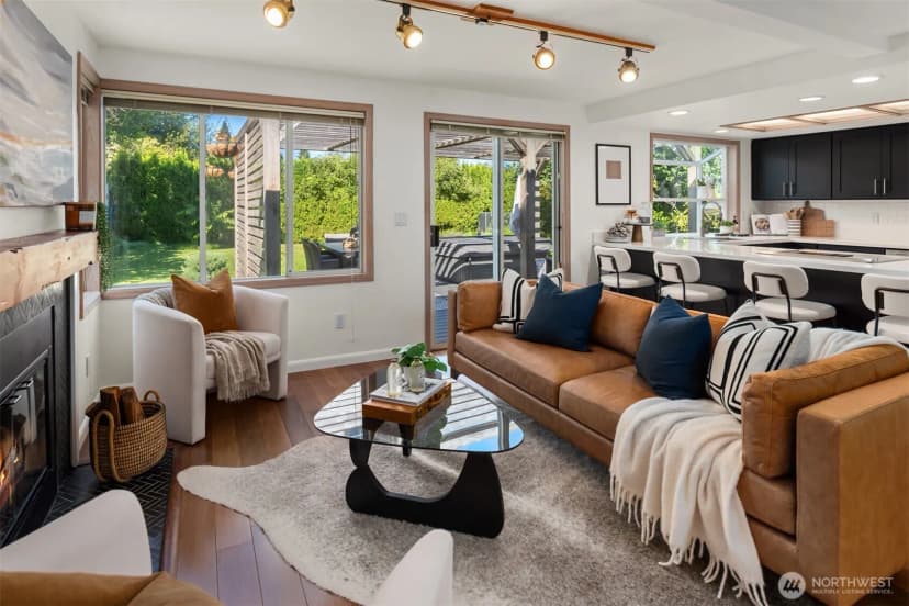 Property photo for 11280 Marine View Drive Sw, Seattle photo 11