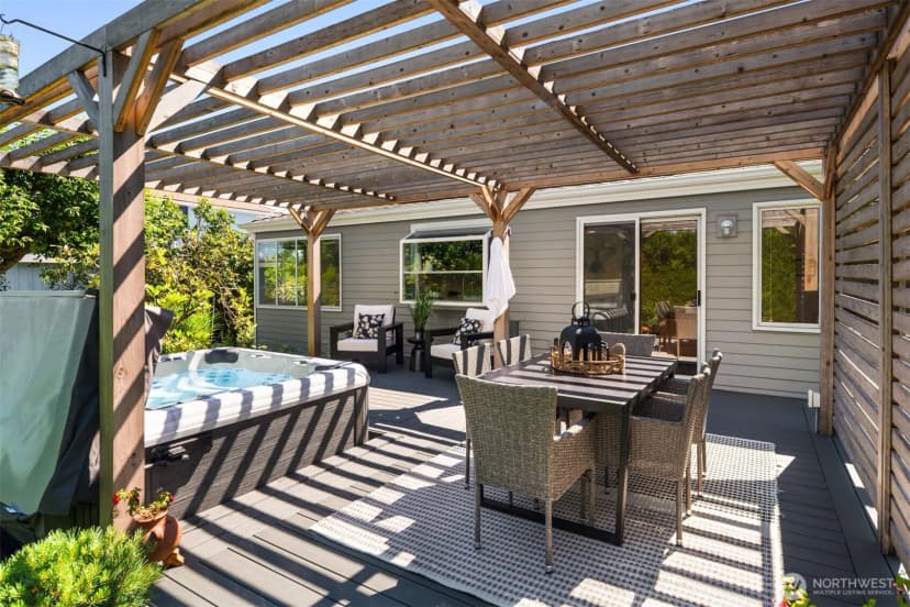 Property photo for 11280 Marine View Drive Sw, Seattle photo 28