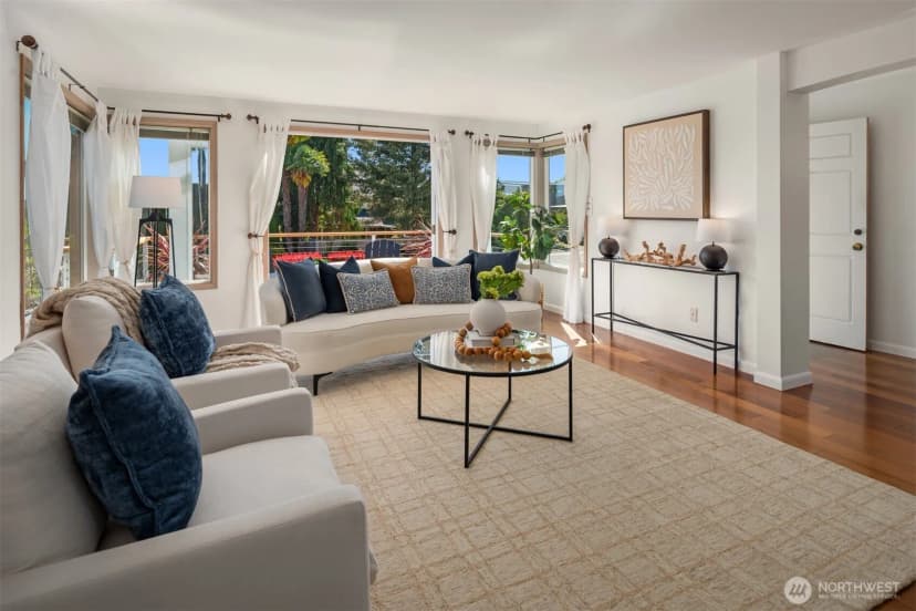 Property photo for 11280 Marine View Drive Sw, Seattle photo 5
