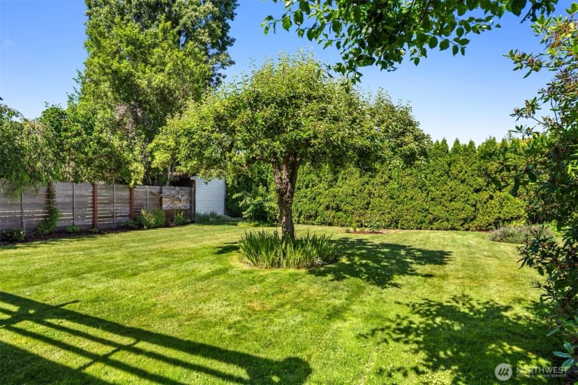 Property photo for 11280 Marine View Drive Sw, Seattle photo 30