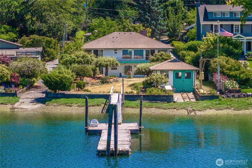 Property photo for 8920 Randall Dr Nw, Gig Harbor photo 2