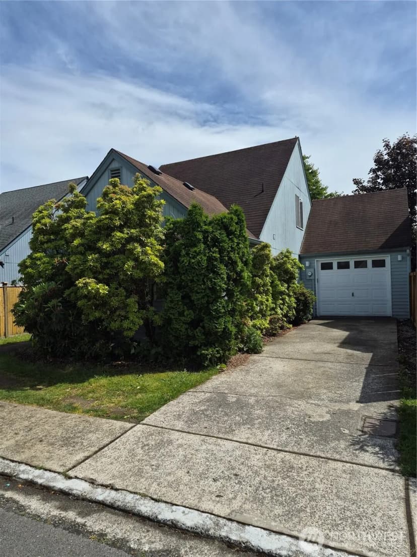 Property photo for 118 99th Court E, Tacoma photo 15
