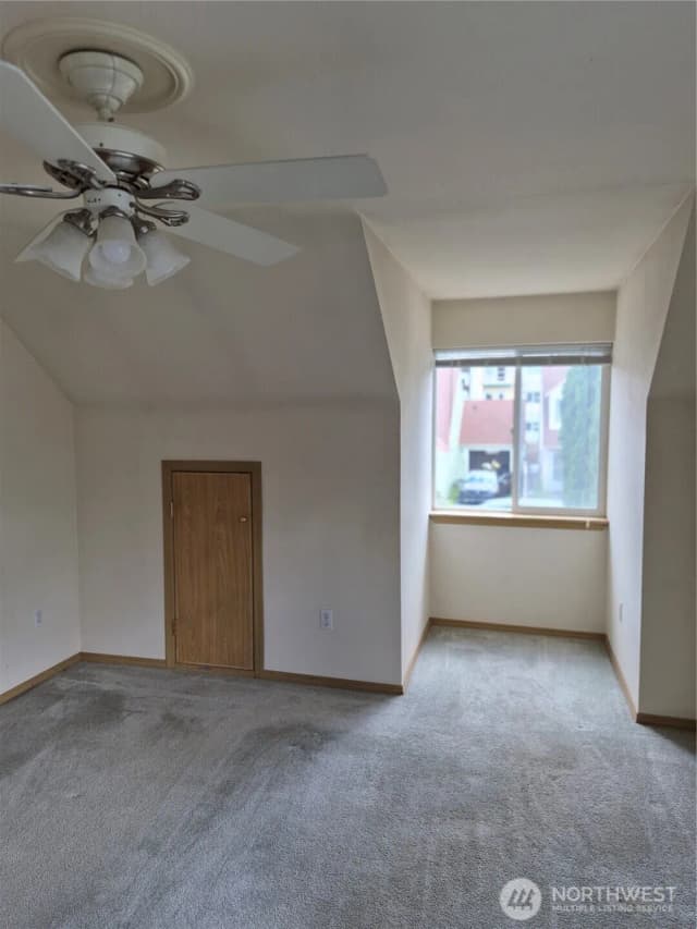 Property photo for 118 99th Court E, Tacoma photo 2