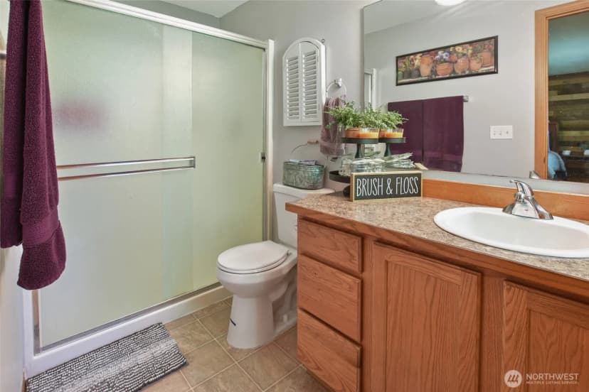 Property photo for 140 Se Foxglove Avenue, Shelton photo 18
