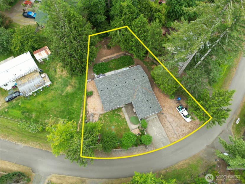 Property photo for 140 Se Foxglove Avenue, Shelton photo 31