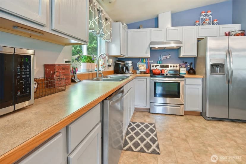 Property photo for 140 Se Foxglove Avenue, Shelton photo 12