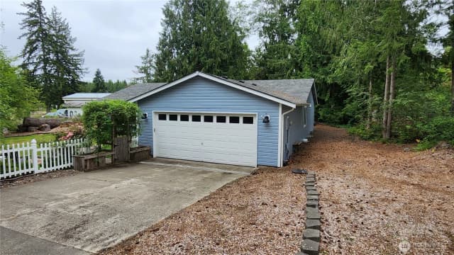 Property photo for 140 Se Foxglove Avenue, Shelton photo 4