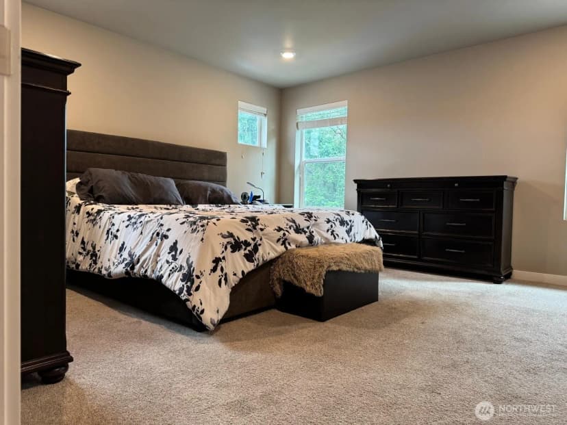 Property photo for 927 Vine Maple Street Se, Lacey photo 21
