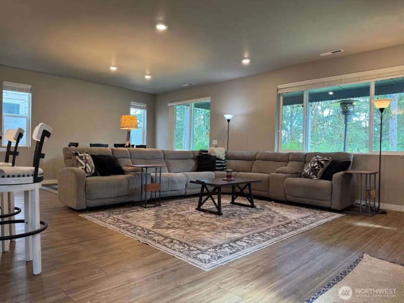 Property photo for 927 Vine Maple Street Se, Lacey photo 2