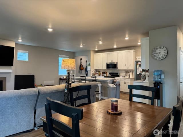 Property photo for 927 Vine Maple Street Se, Lacey photo 4
