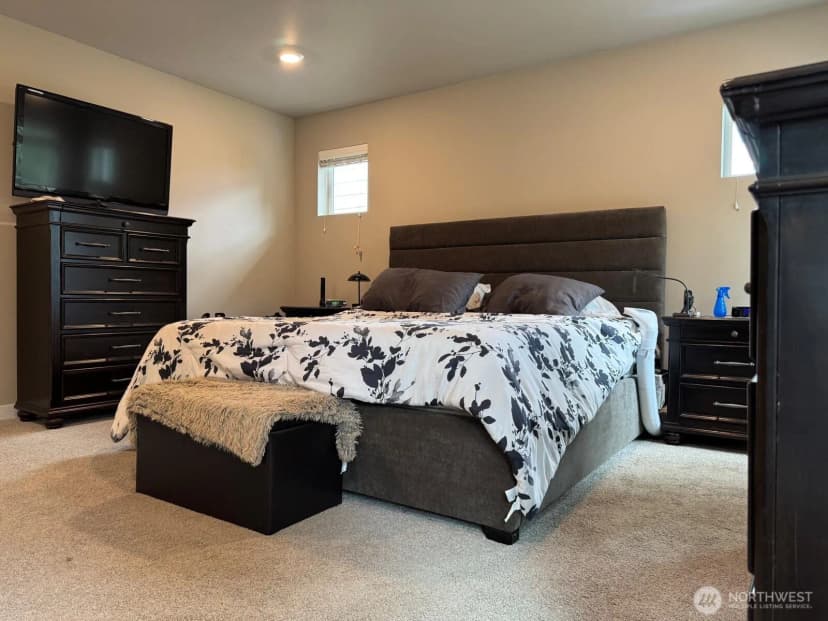 Property photo for 927 Vine Maple Street Se, Lacey photo 22