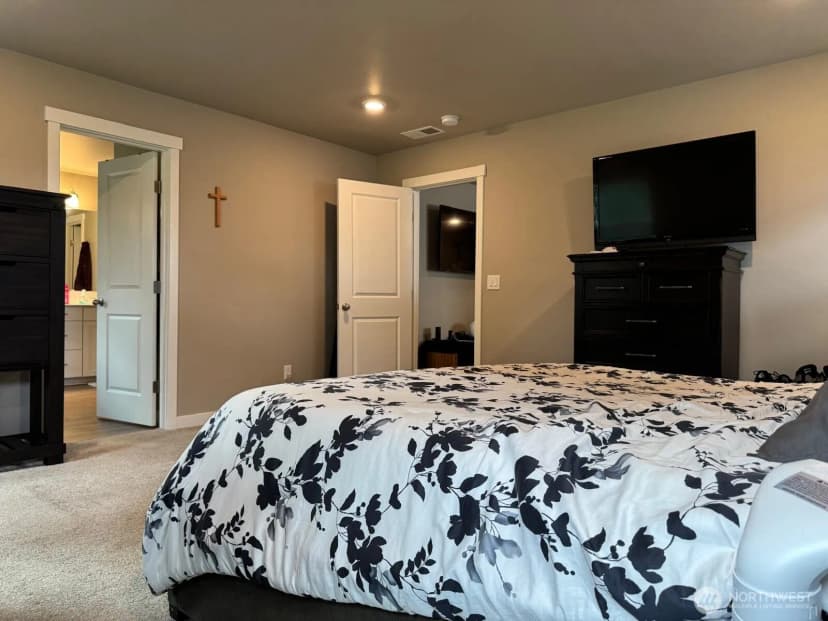 Property photo for 927 Vine Maple Street Se, Lacey photo 23