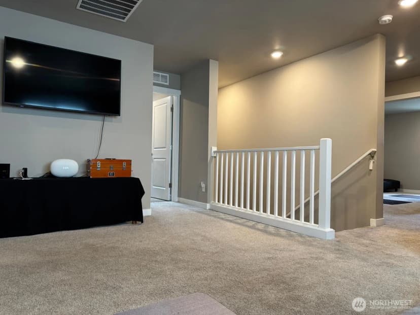 Property photo for 927 Vine Maple Street Se, Lacey photo 10