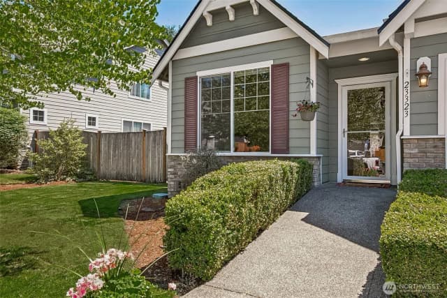 Property photo for 23323 Se 284th Street, Maple Valley photo 2