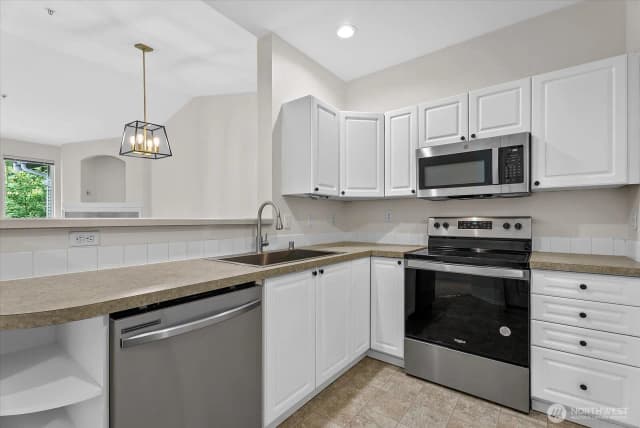 Property photo for 12712 Admiralty Way #g304, Everett photo 4