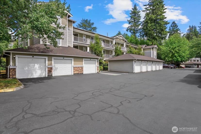 Property photo for 12712 Admiralty Way #g304, Everett photo 26
