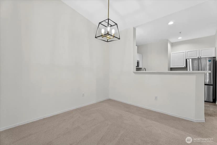 Property photo for 12712 Admiralty Way #g304, Everett photo 9