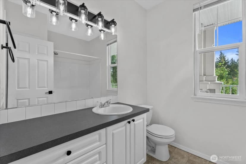 Property photo for 12712 Admiralty Way #g304, Everett photo 18