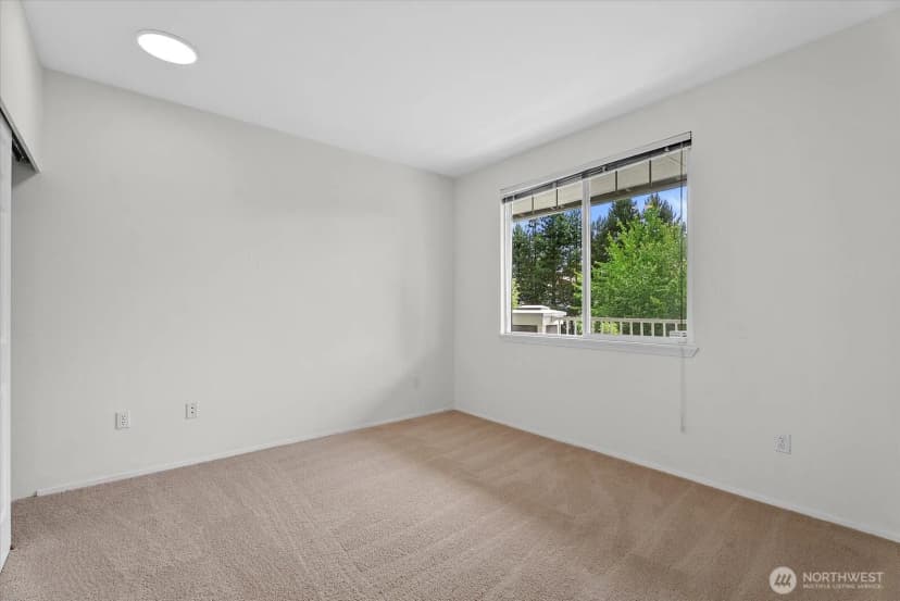 Property photo for 12712 Admiralty Way #g304, Everett photo 17