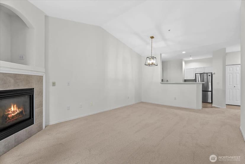 Property photo for 12712 Admiralty Way #g304, Everett photo 8