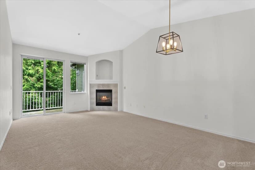 Property photo for 12712 Admiralty Way #g304, Everett photo 6