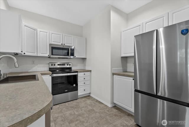 Property photo for 12712 Admiralty Way #g304, Everett photo 3