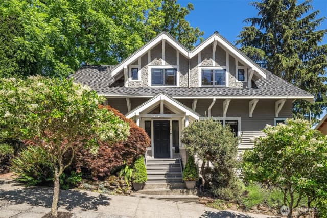 Property photo for 618 37th Avenue, Seattle photo 3