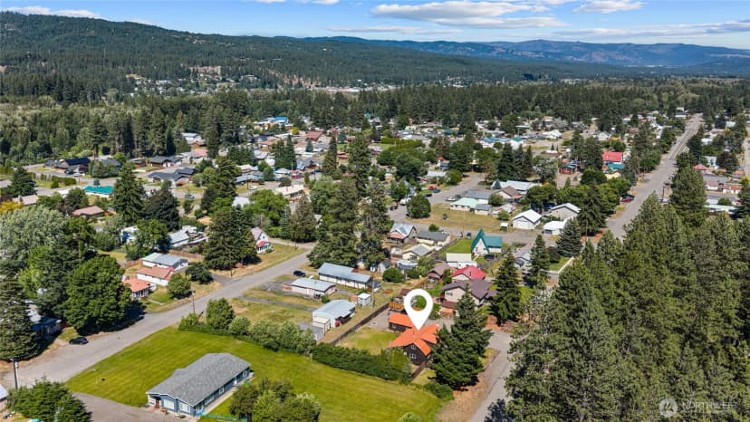 Property photo for 812 Madison Avenue, South Cle Elum photo 31