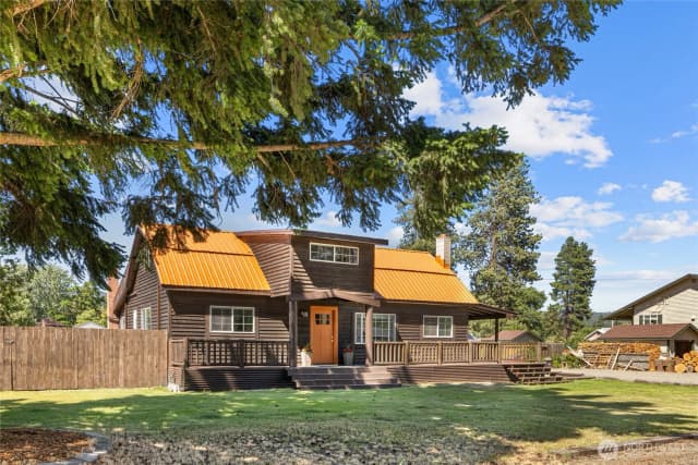 Property photo for 812 Madison Avenue, South Cle Elum photo 2