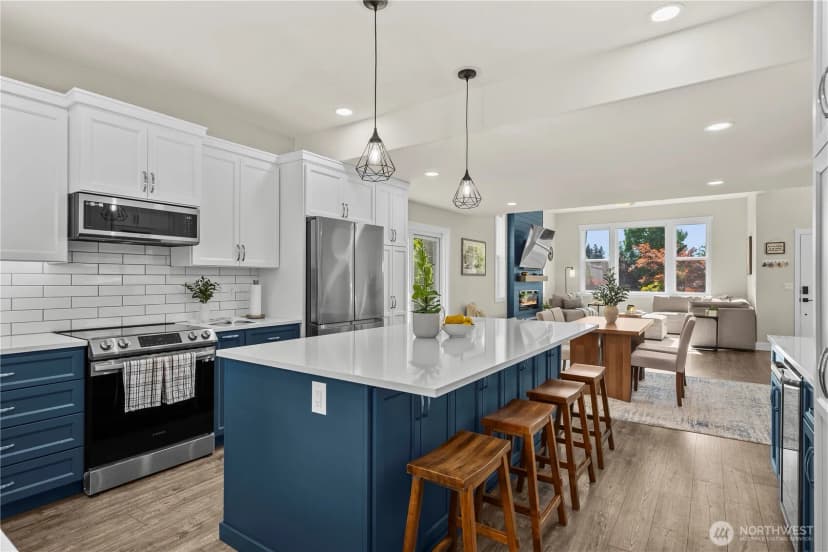 Property photo for 12217 Waller Road E, Tacoma photo 11