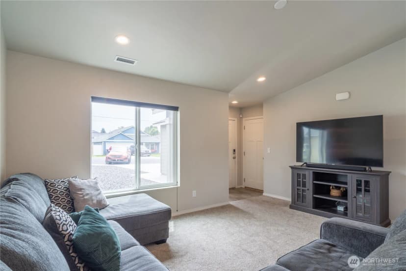Property photo for 322 W 6th Street, Warden photo 7