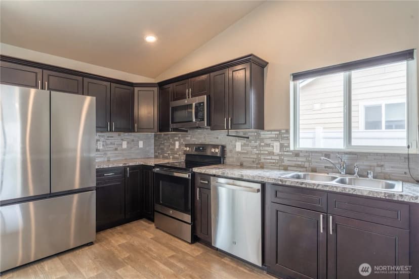 Property photo for 322 W 6th Street, Warden photo 12