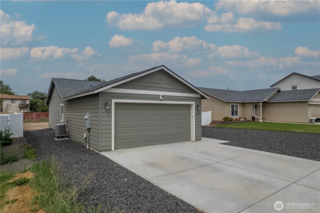 Property photo for 322 W 6th Street, Warden photo 3