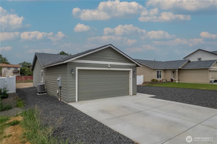 Property photo for 322 W 6th Street, Warden photo 3