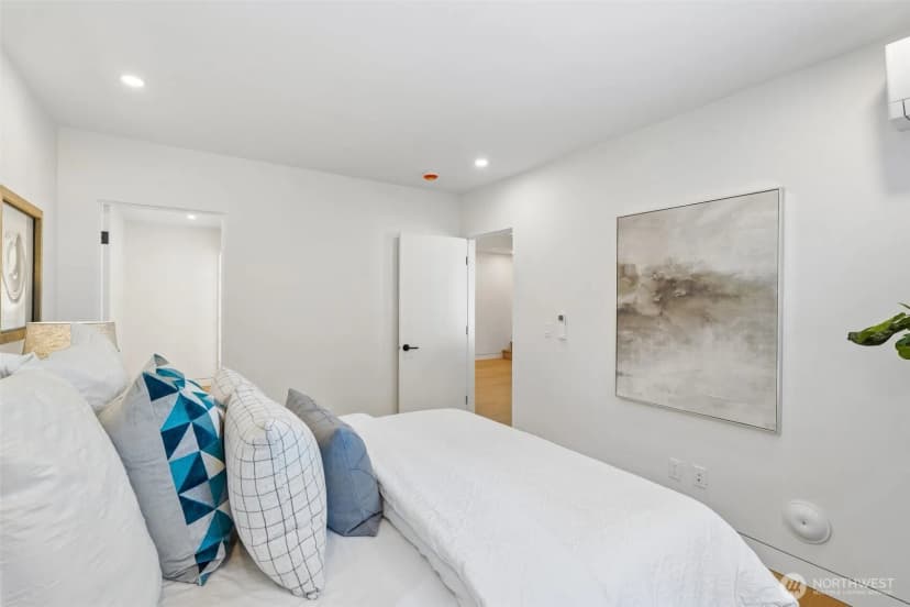Property photo for 20818 S 9th Avenue, Des Moines photo 17