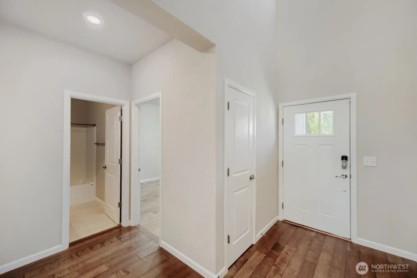 Property photo for 18623 39th Drive Se, Bothell photo 3