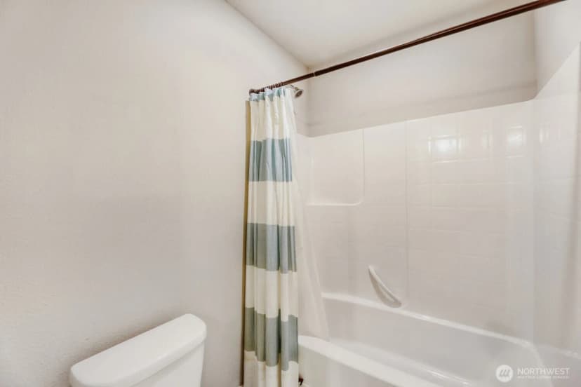 Property photo for 18623 39th Drive Se, Bothell photo 29