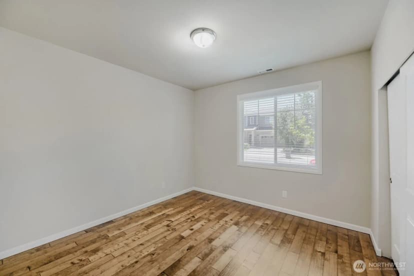 Property photo for 18623 39th Drive Se, Bothell photo 4