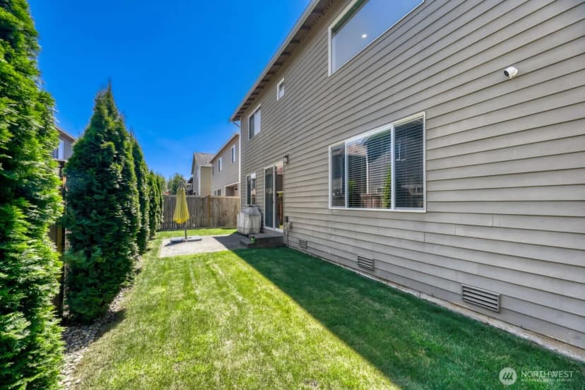 Property photo for 18623 39th Drive Se, Bothell photo 32