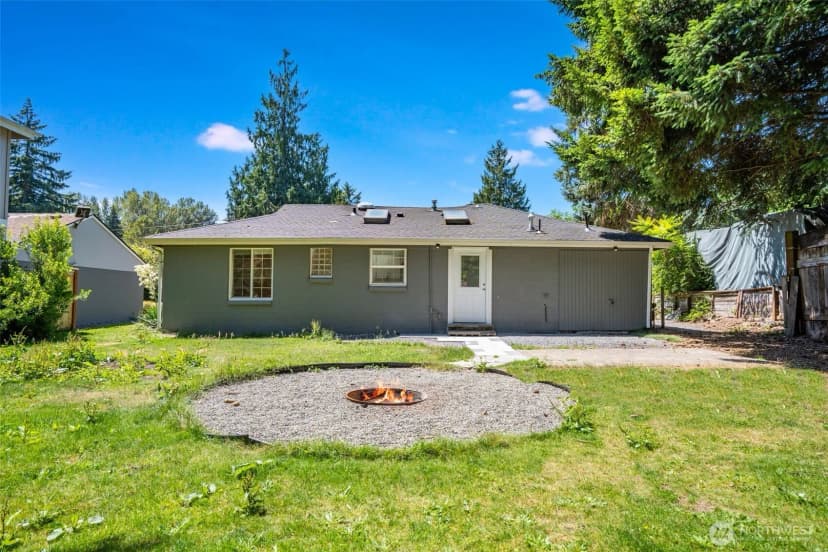 Property photo for 15520 32nd Avenue Ne, Shoreline photo 22
