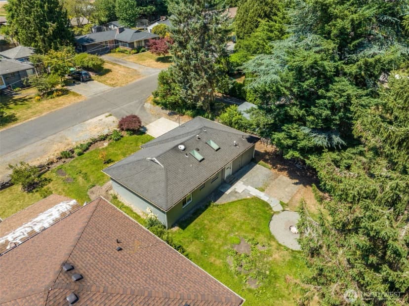Property photo for 15520 32nd Avenue Ne, Shoreline photo 35