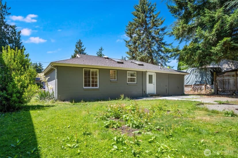 Property photo for 15520 32nd Avenue Ne, Shoreline photo 24