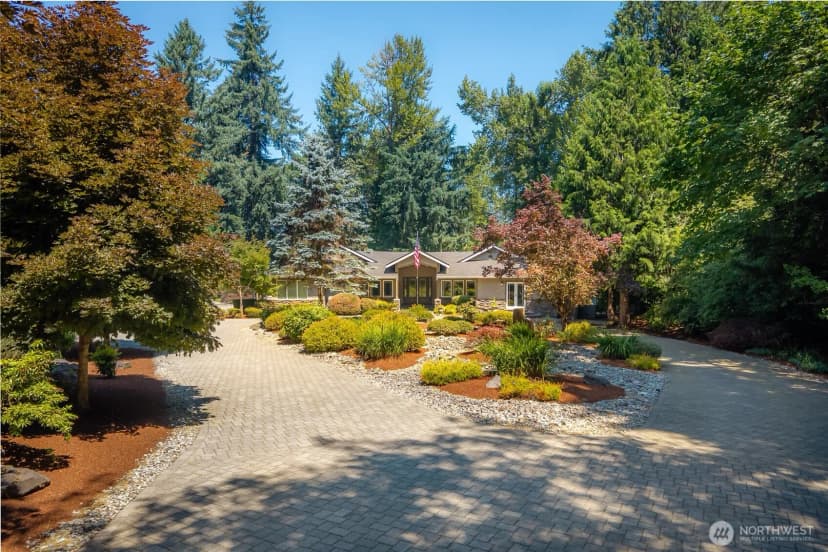Property photo for 18330 Se 195th Place, Renton photo 37
