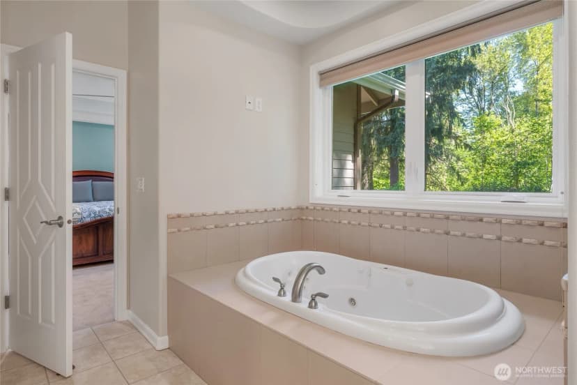 Property photo for 18330 Se 195th Place, Renton photo 22