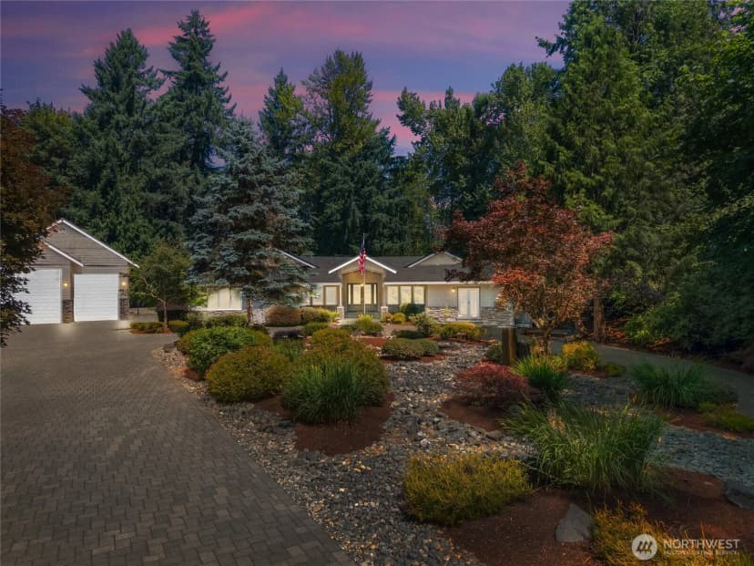 Property photo for 18330 Se 195th Place, Renton photo 3